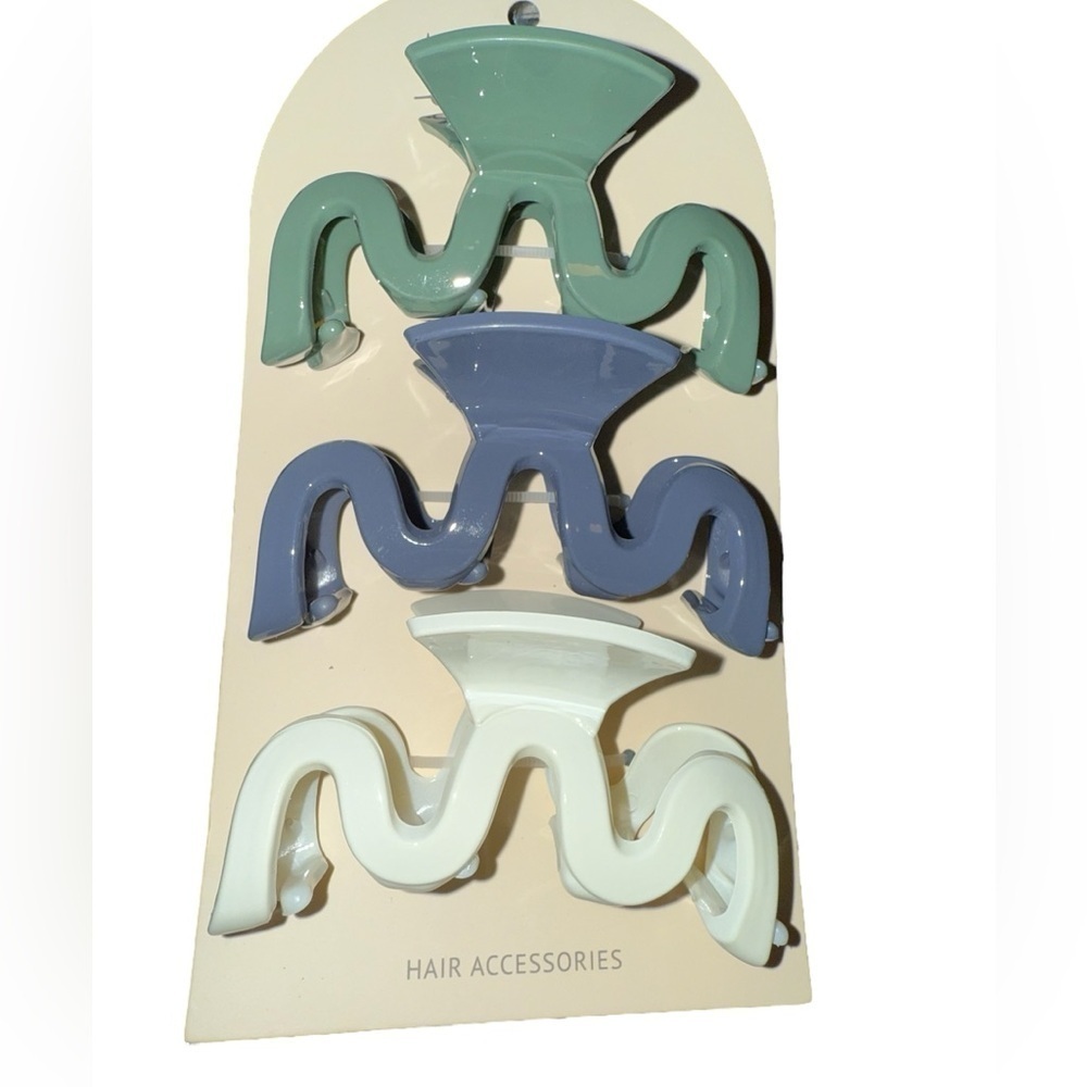 Ettika Hair Accessories Claw Clips Set of 3 New in Package